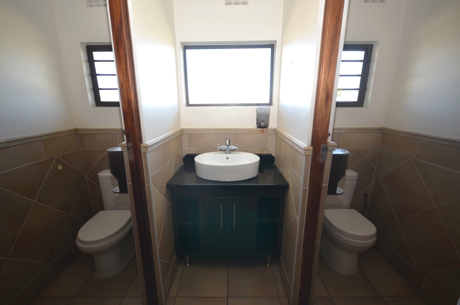 To Let commercial Property for Rent in Gonubie Eastern Cape